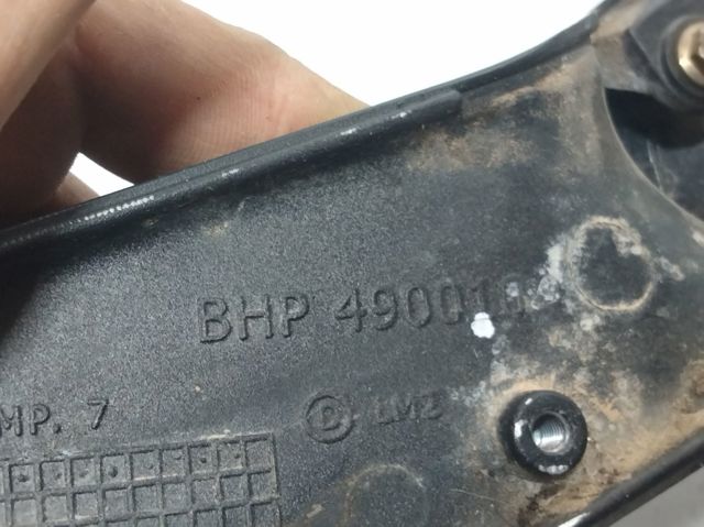 BHP490010 Land Rover