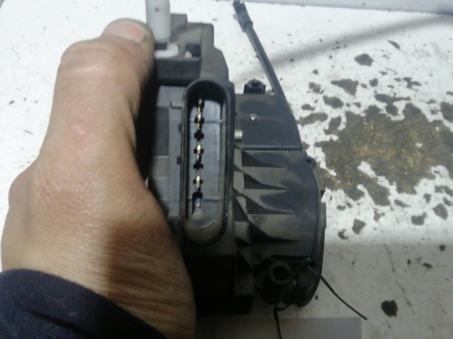 BM5AA26413AG Ford