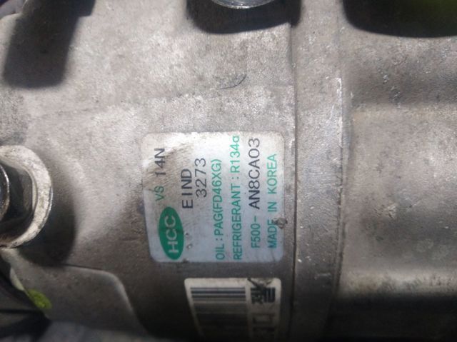 Compresor de aire acondicionado coche F500AN8CA03 HYUNDAI
