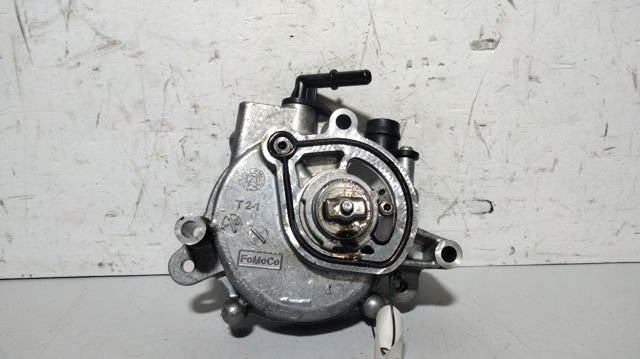 Comprar Bomba de vacío Ford Puma  J2K, CF7 a bajo precio