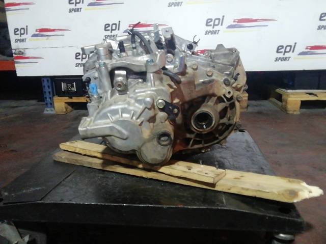 JG71 NISSAN Caja de cambios manual completa  comprar en Lleida