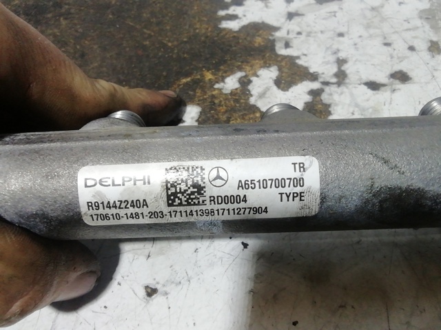 Rampa De Inyección Combustible R9144Z240A MERCEDES