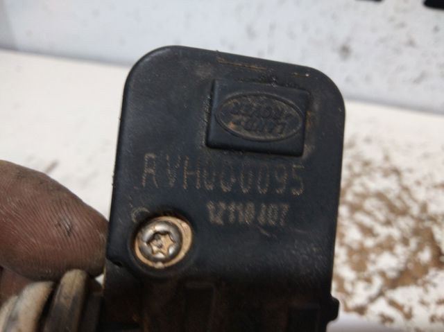 RVH000095 Land Rover