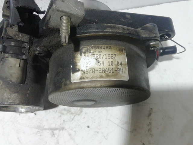 XS7Q2A451BH Ford