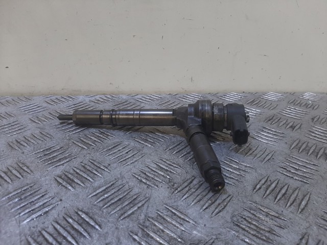 Comprar Inyector de combustible Opel Astra  L35 a bajo precio