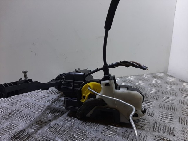 Cerradura de puerta delantera izquierda Opel Insignia  (G09)