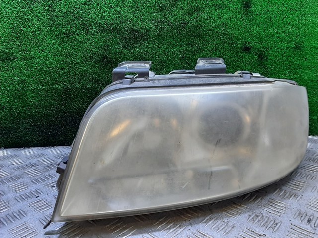 Comprar Faro izquierdo Audi A6 4BH a bajo precio