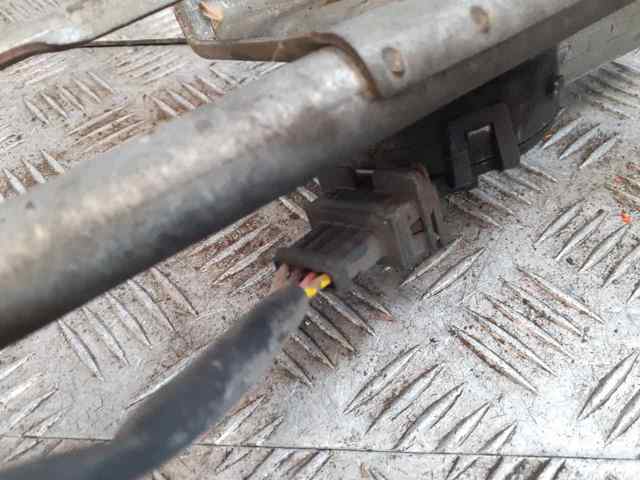 Comprar Trapezio del limpiaparabrisas Peugeot 206 2D a bajo precio