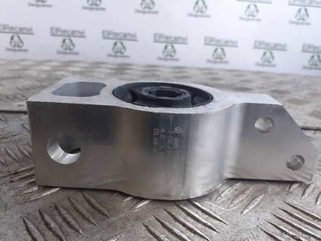 Comprar Buje delantero inferior del brazo de suspensión Volkswagen Tiguan BW2, BJ2 a bajo precio