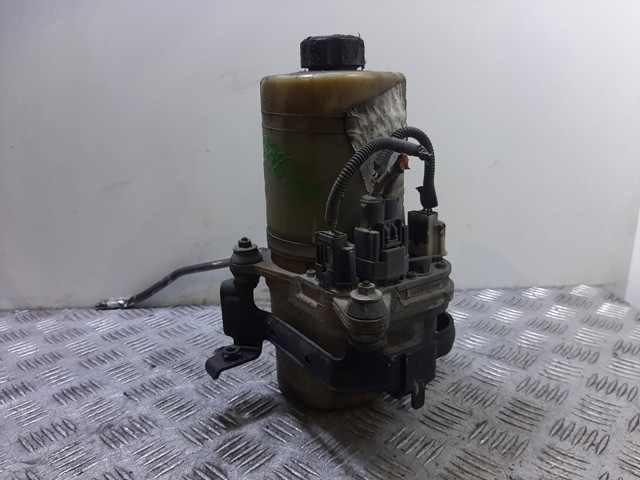 4M513K514CC FORD Bomba de dirección asistida  disponible Ourense