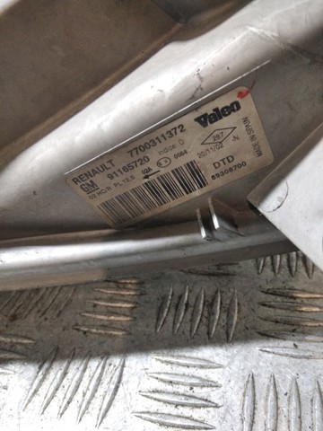 Luz derecha Renault Trafic II (2001-2014)