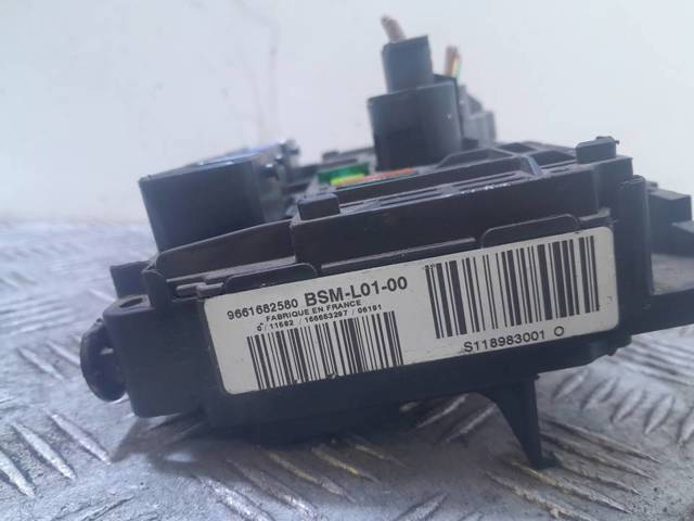 9661682580 PEUGEOT Caja de fusibles comprar Bilbao