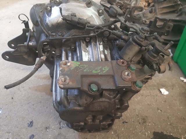 Comprar Caja de cambios manual completa KIA Carens  FG a bajo precio