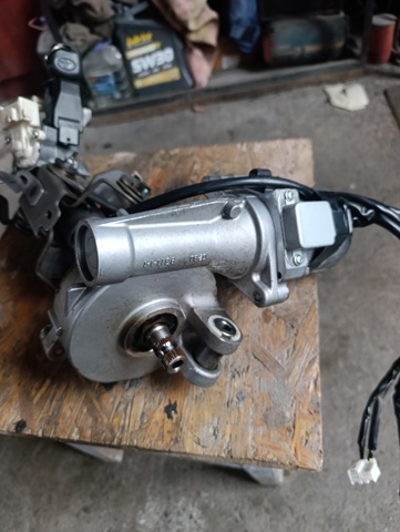 4525002691 Columna dirección  en stock Granada