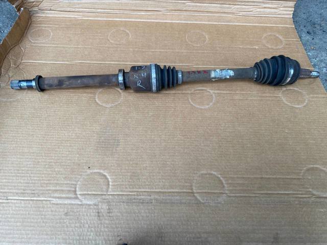 RENAULT 8201235167 Árbol de transmisión delantero derecho  en stock Salamanca