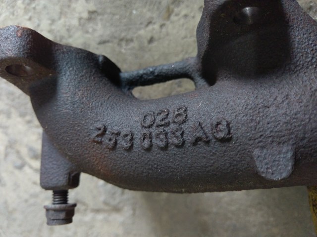 038253031N VAG Colector de escape  en stock Gandía