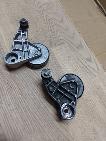 VAG 059145283A Tensor de correa poli V  en stock Salamanca