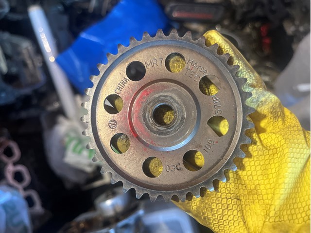 03C109571F VAG Piñón cadena distribución  disponible Ourense