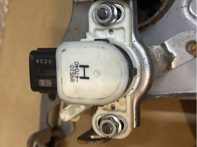 8951047040 Pedal de freno  disponible Málaga