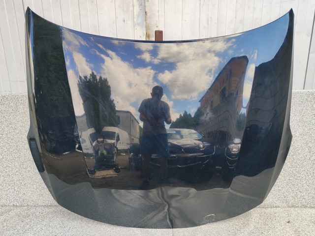 66400D4000 Capó  en stock Sabadell