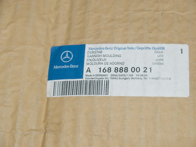 A1688880021 MERCEDES Parrilla  en stock Gandía