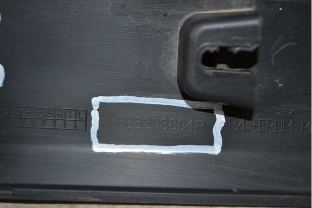 RENAULT 808203894R Moldura de guardabarro trasero derecho comprar Tarragona