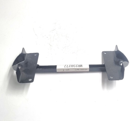 MR238277 MITSUBISHI Montaje De Bateria (Soporte)  disponible Vigo