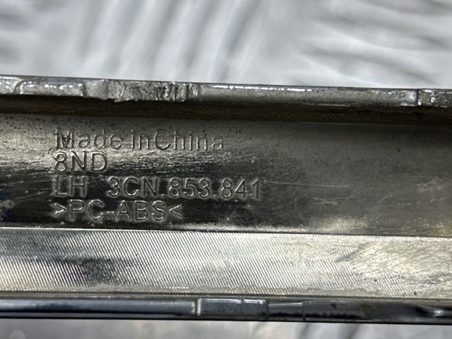 3CN8538412ZZ Moldura de parachoques trasero izquierdo  comprar en Reus