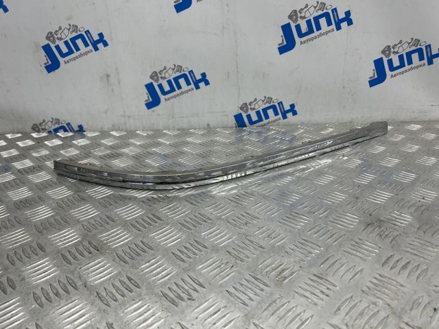 VAG 3CN8538412ZZ Moldura de parachoques trasero izquierdo  disponible Valladolid