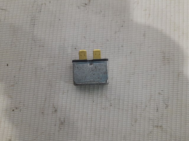 443937105A Fusibles  en stock Granada