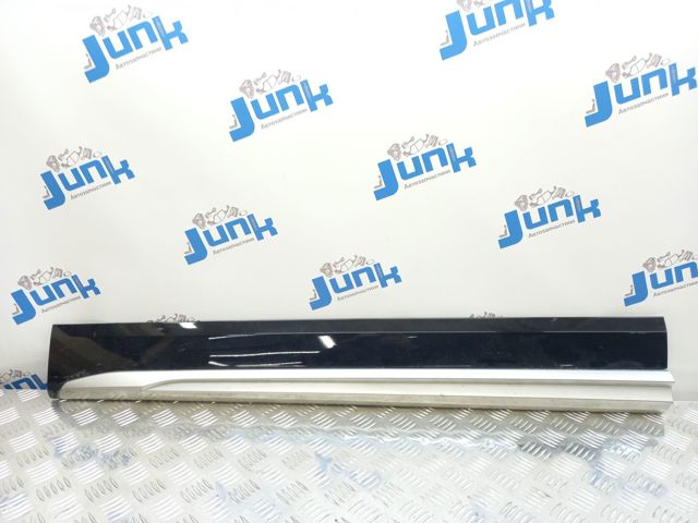 80A853959GGRU Moldura de puerta delantera izquierda inferior  en stock Castellón