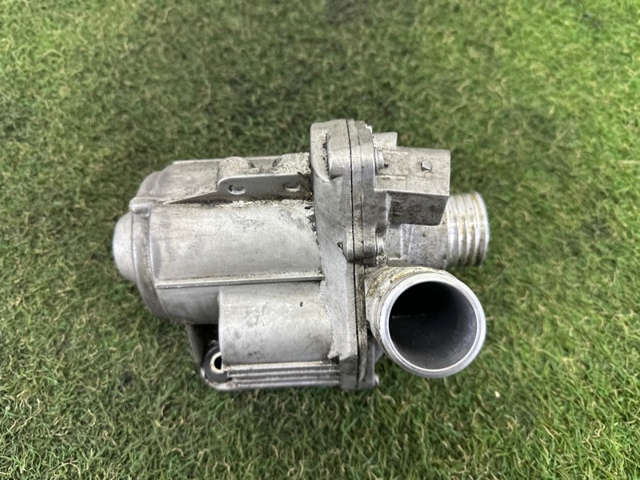 11515A05704 Bomba de agua  comprar en Zaragoza