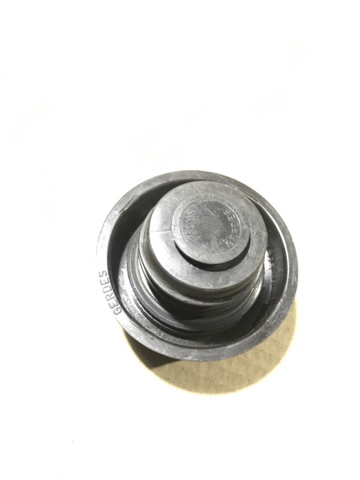 808203 GM Tapa de depósito de combustible  en stock Córdoba