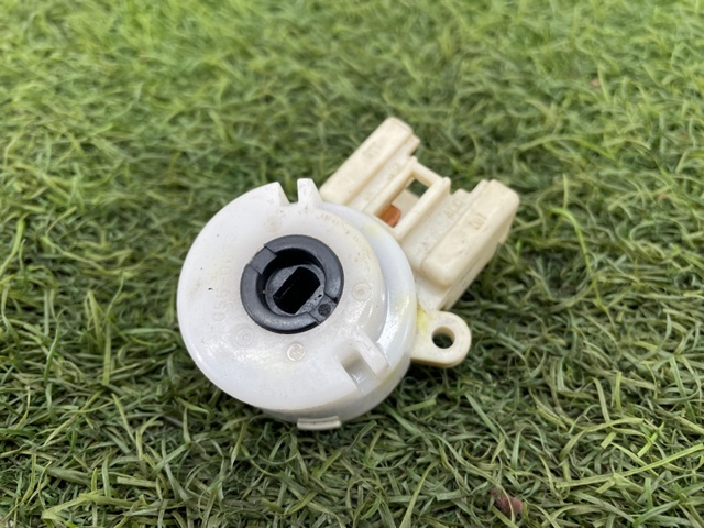 8445012200 Conmutador de arranque  en stock Granada