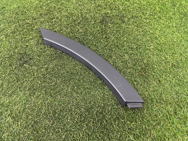 LR027251 LAND ROVER Moldura de guardabarro trasero derecho  disponible Ourense