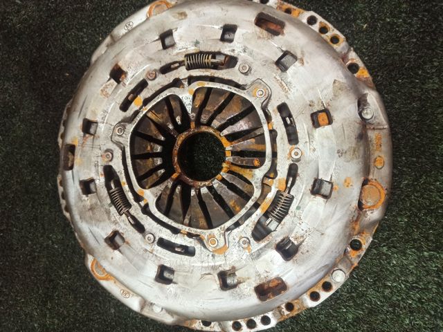 070141015P VAG Kit de embrague (3 partes)  disponible Vigo