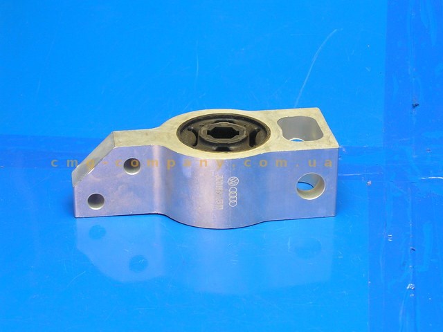 3C0199231D Silentblock de brazo de suspensión  en stock Castellón