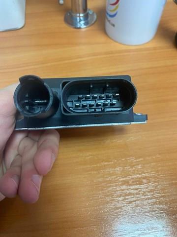 132193 HUCO Relé de los calentadores  en stock Gandía