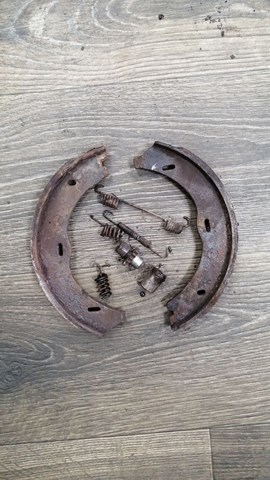 A2014230592 Kit reparación, palanca freno detención (pinza freno)  disponible Burgos