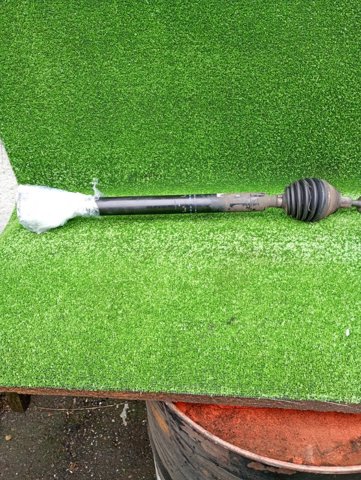 VAG 5Q0407272BN Árbol de transmisión delantero derecho  en stock Valencia