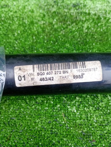 VAG 5Q0407272BN Árbol de transmisión delantero derecho comprar Barcelona