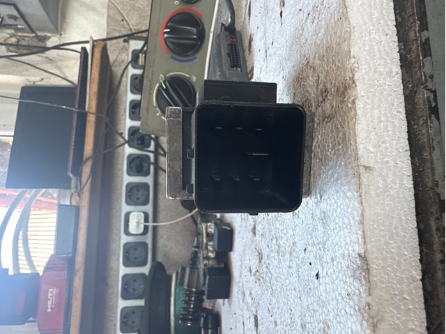 FIAT 9645668680 Relé de bujía de precalentamiento  comprar en Ponferrada