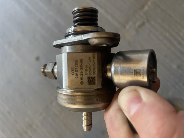 06H127025E Bomba de alta presión  comprar en Pontevedra