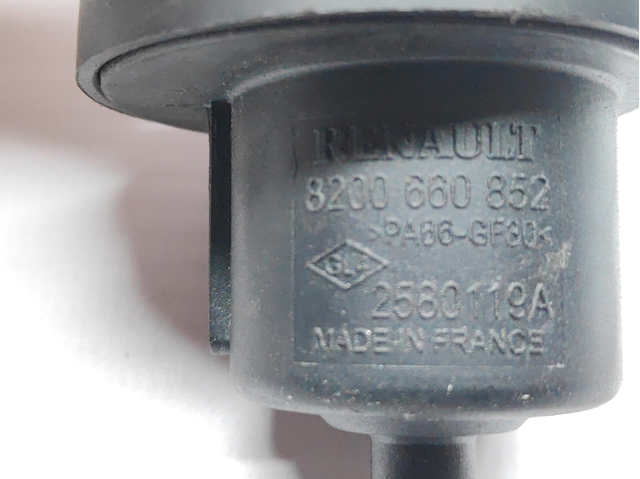 8200660852 RENAULT Valvula de purga del canister  en stock Córdoba
