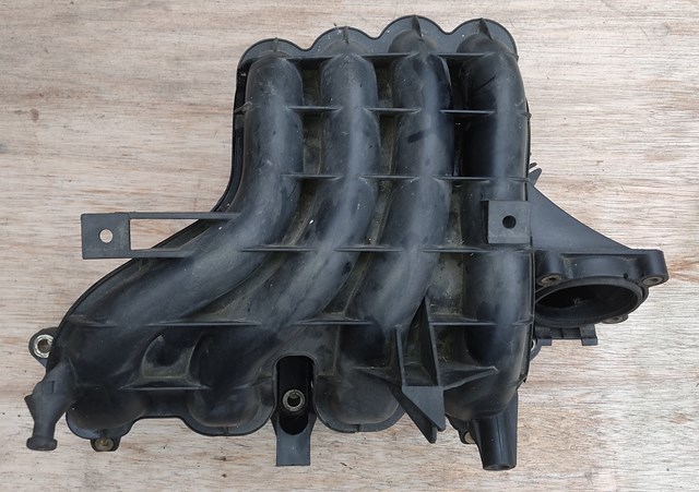 036129711CE VAG Colector de admisión  en stock Córdoba