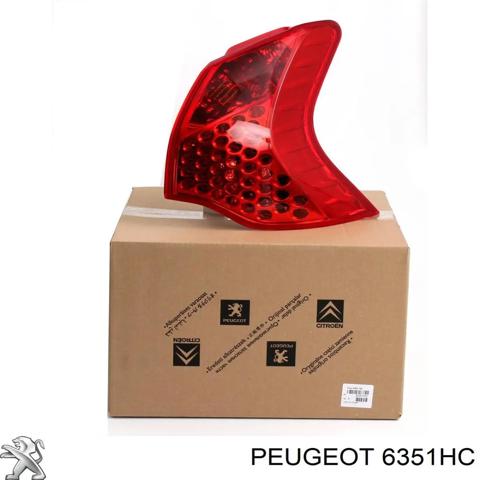 6351HC Piloto posterior exterior derecho  disponible Utrera