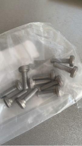 N10745101 Tornnillo, cárter del motor  comprar en Zaragoza