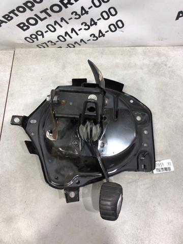 8200115368 Pedal de freno  comprar en Pontevedra