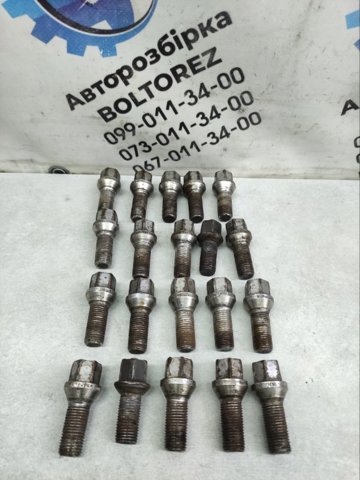 WHT001812 VAG Tornillo de rueda  en stock Córdoba