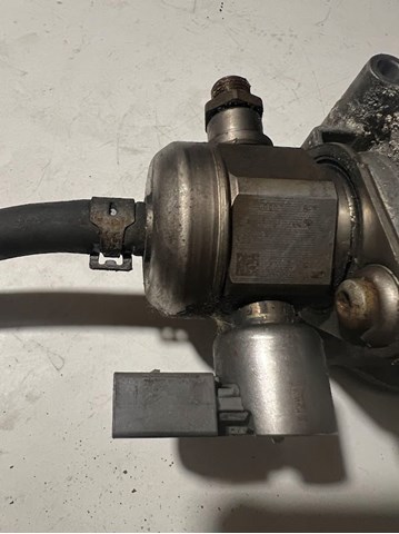 VAG 06H127025P Bomba inyectora comprar Barcelona